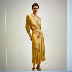 Mango Belted Pleated Dress in Gold new with tags